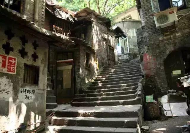 佛山坐高铁可以去重庆吗,在佛山坐高铁去重庆要多久