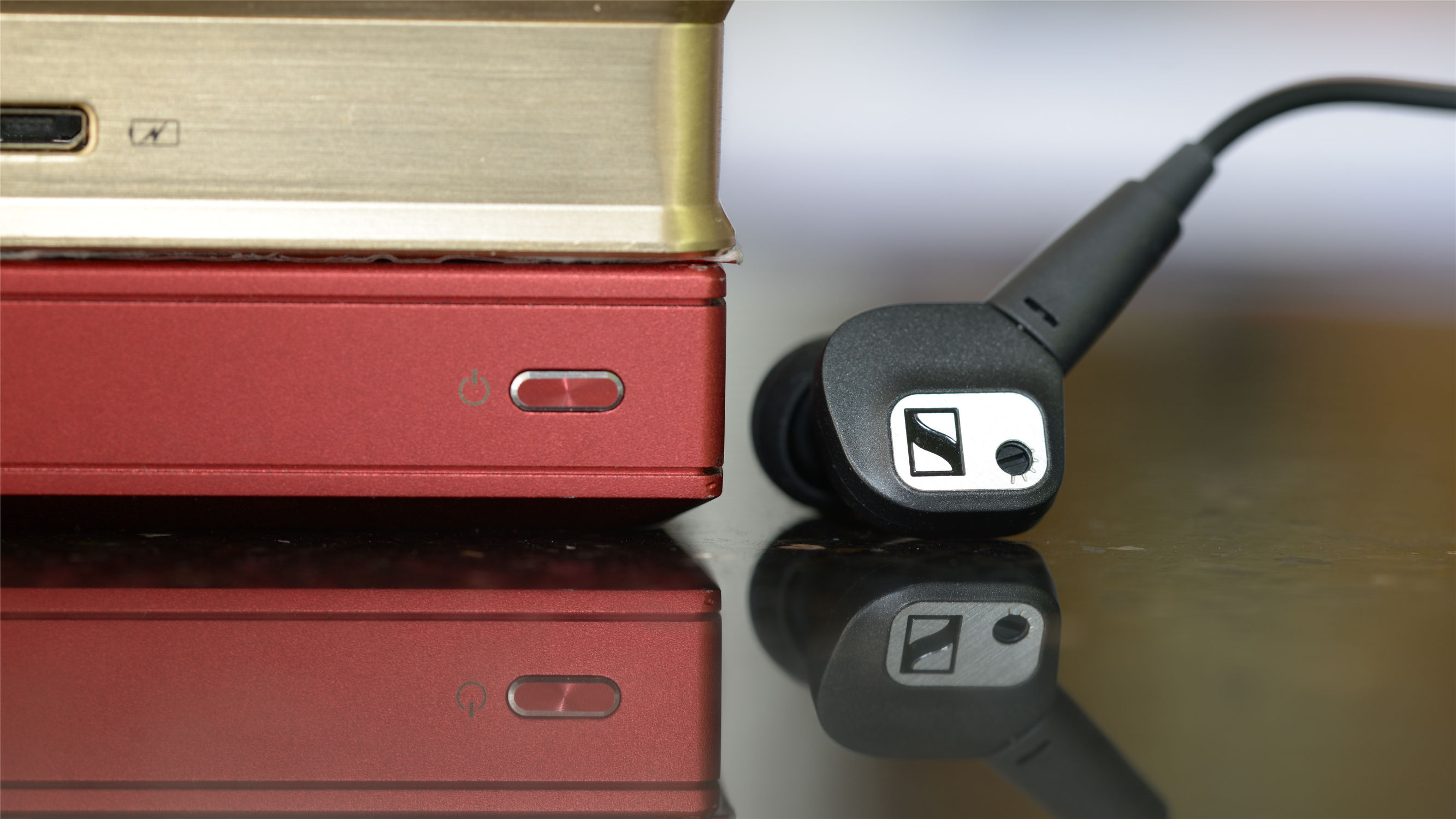 森海塞尔IE80S使用感受，对比拜亚动力谢兰图和hifimanre800