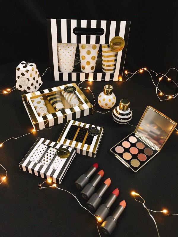 最后提醒一下各位男朋友们：仙女们的圣诞应该这样过！