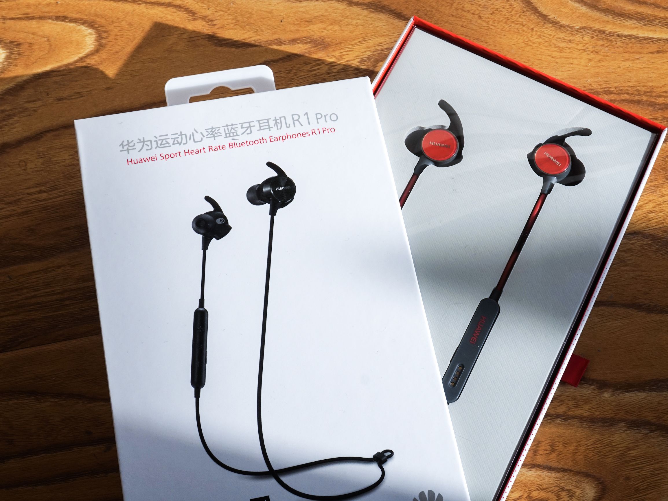 华为运动心率蓝牙耳机r1pro如何戴,华为运动耳机r1proamr1