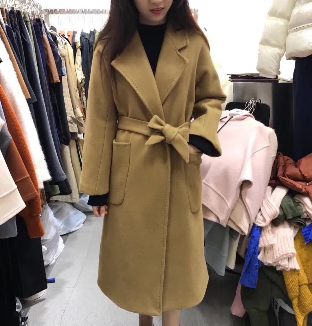 怎样挑选真正的纯羊毛大衣,如何保养羊毛大衣才能更耐穿