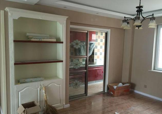 老公非要在客厅挖个地窖,客厅免打孔简易隔断