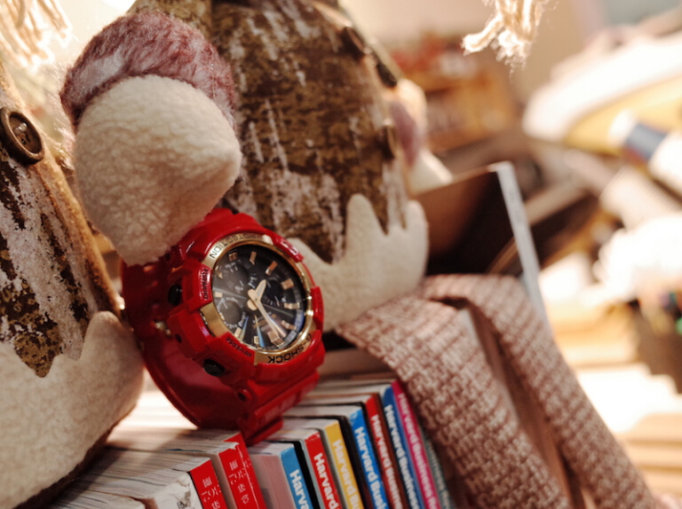 狗爷戴的卡西欧,卡西欧和iwatch哪个值得买