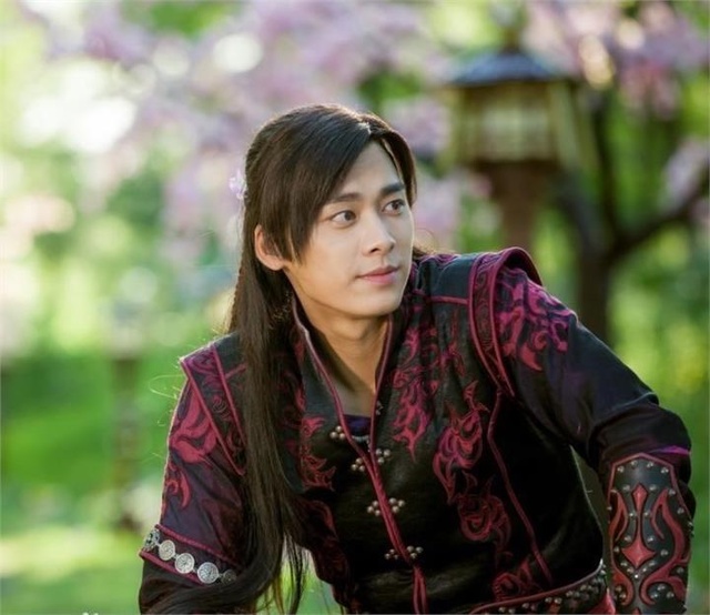 面对面李易峰完整版,李易峰面对面