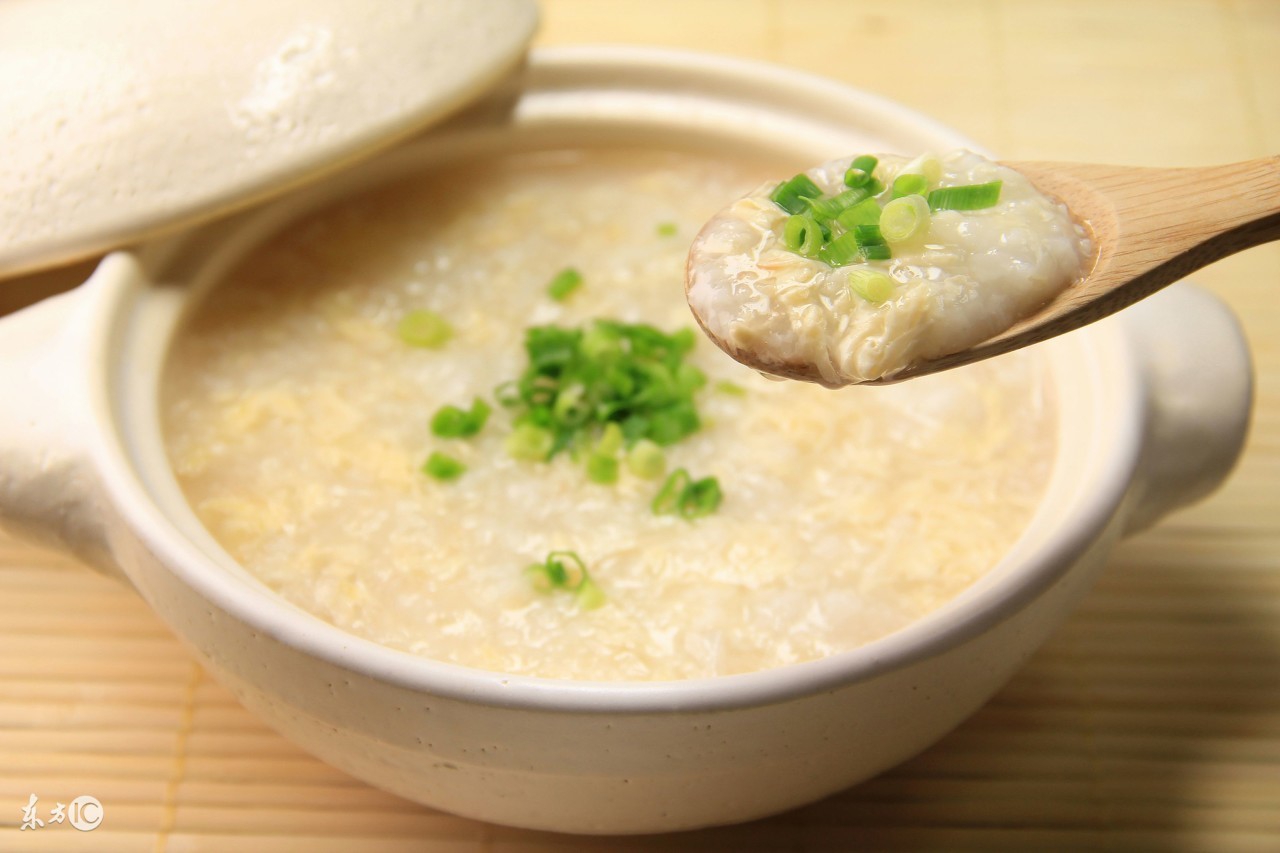 宝宝两岁半，从辅食终于到可以和家人一起吃饭了（内附断奶秘诀）