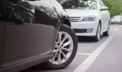 最近开车偏右,最近开车感觉车子有点飘