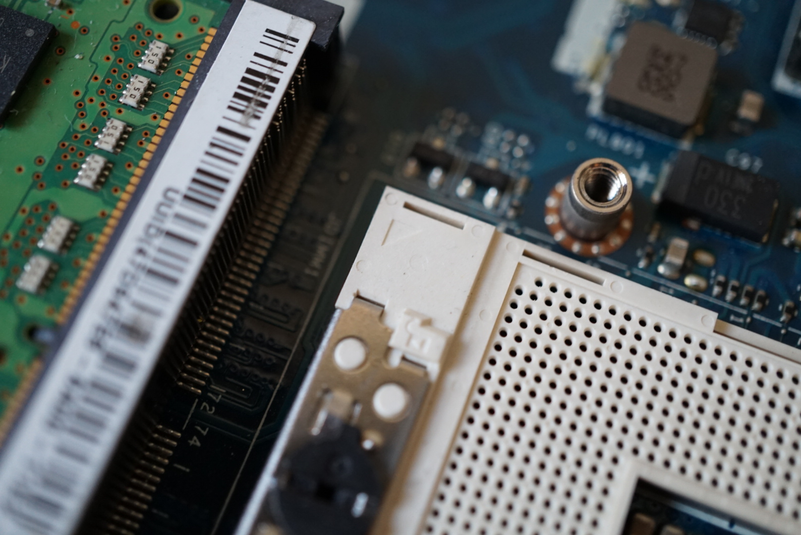 给笔记本换个CPU，还能再战三年