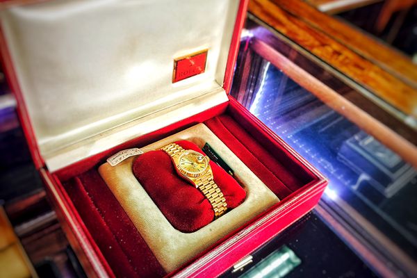 在澳门当铺买二手表靠谱吗,澳门典当行买什么手表划算