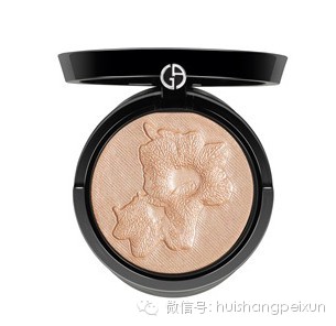 散粉和蜜粉哪个定妆效果好,蜜粉和散粉的区别是什么