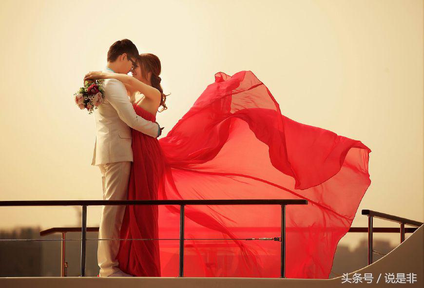 老婆让丈母娘来看孩子，要求我妈把一月2000的退休工资支付给她！