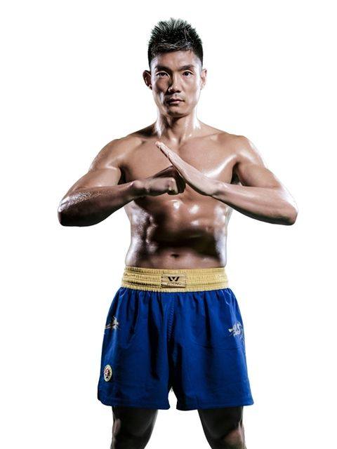 在中国只有他有资格与“美丽死神”阿尔图路‧奇斯辛柯一战