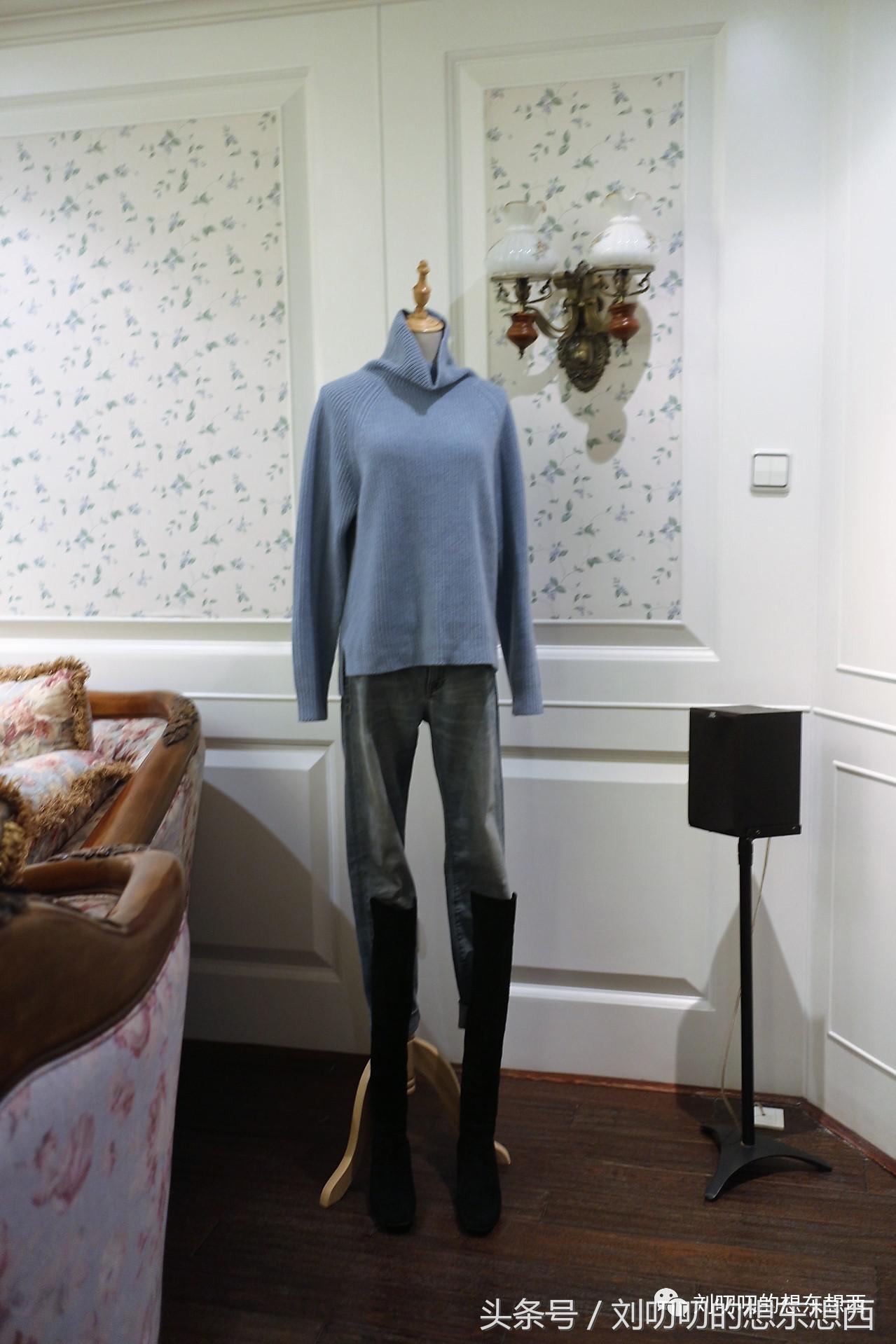 同色系look穿搭,黑白搭配永远的经典look