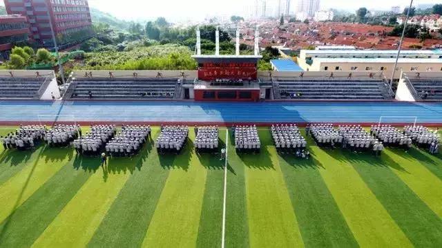 崂山二中学校,青岛市崂山区第二中学怎么样