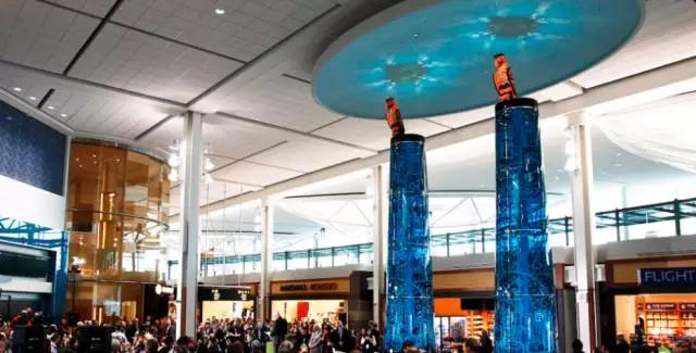 初到温哥华机场,初次登机指南