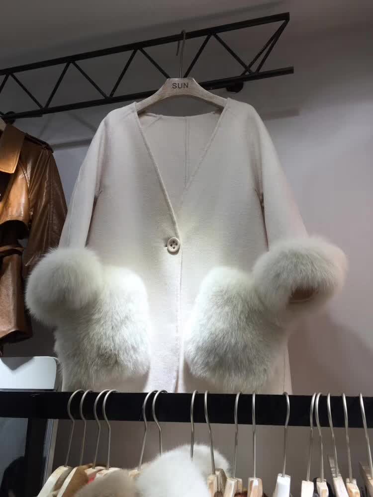 怎样挑选真正的纯羊毛大衣,如何保养羊毛大衣才能更耐穿