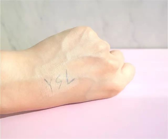 ysl气垫摇滚测评,珂莱欧和ysl气垫对比