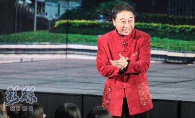 民革中央副主席冯巩，那些年他在春晚上的经典段子还记得么？