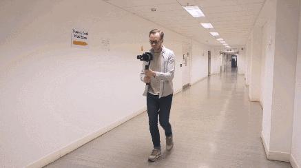 拍摄稳定器防抖还是会抖,云台稳定器走动还是会抖怎么解决