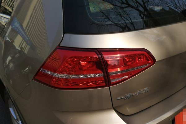 大众高尔夫1.4T舒适版本,2018大众高尔夫1.6自动舒适版