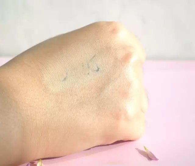 ysl气垫摇滚测评,珂莱欧和ysl气垫对比