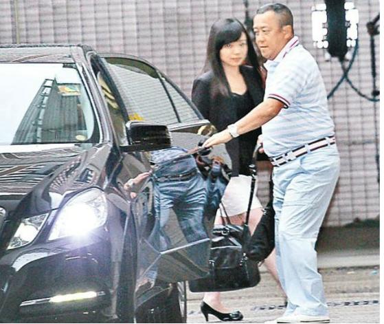 比潘长江还矮的人有多漂亮,比曾志伟还矮的香港明星