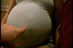 胎动时宝宝一直闲不下来，孕妈妈要读懂宝宝“闹脾气”的这七种胎动