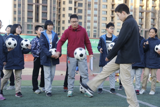 阳光体育快乐童年,阳光体育活力校园