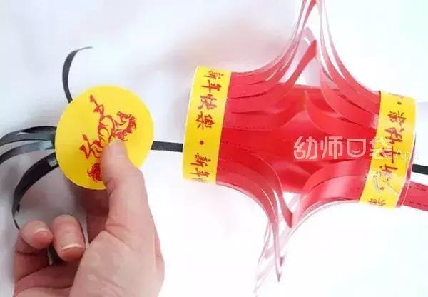 一把高颜值剪刀,怎么做好看的新年剪纸