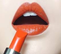 给女生买口红哪个牌子好,一般女生都买多少钱的口红