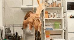 明天愚人节|小财送你办公室整蛊全攻略，对不起了，领导！