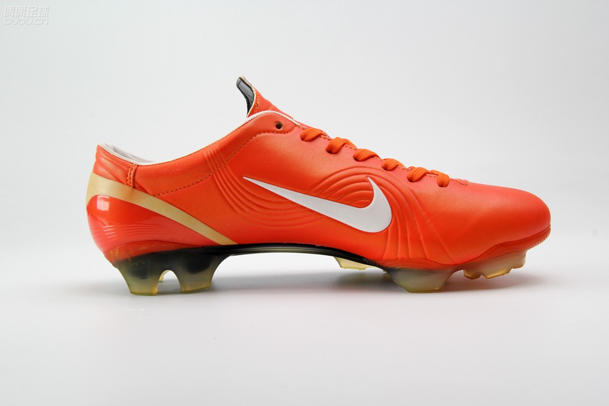 耐克足球鞋各系列特点,耐克各个系列足球鞋特点