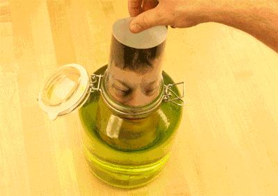 明天愚人节|小财送你办公室整蛊全攻略，对不起了，领导！