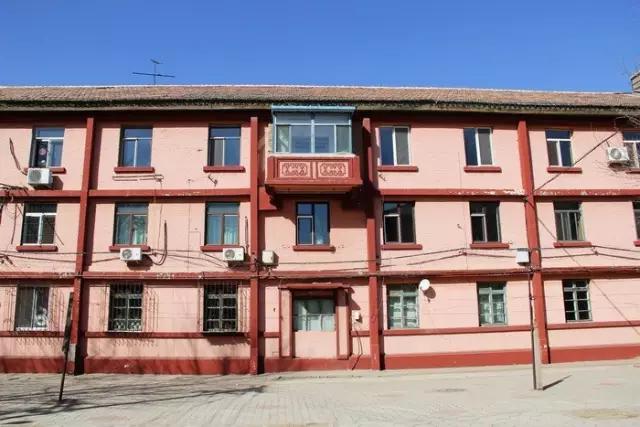 包头市老苏联楼在哪里,包头青山区苏联楼