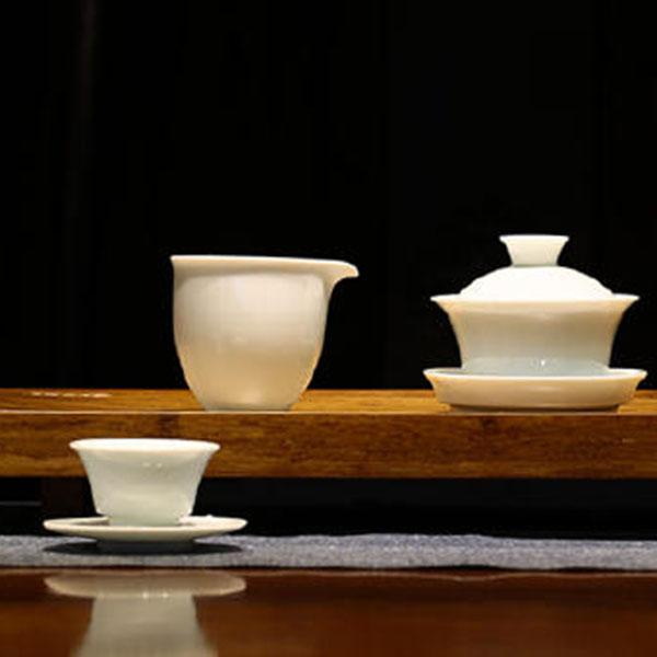 “china”这点事儿：有钱人都在用什么喝茶？