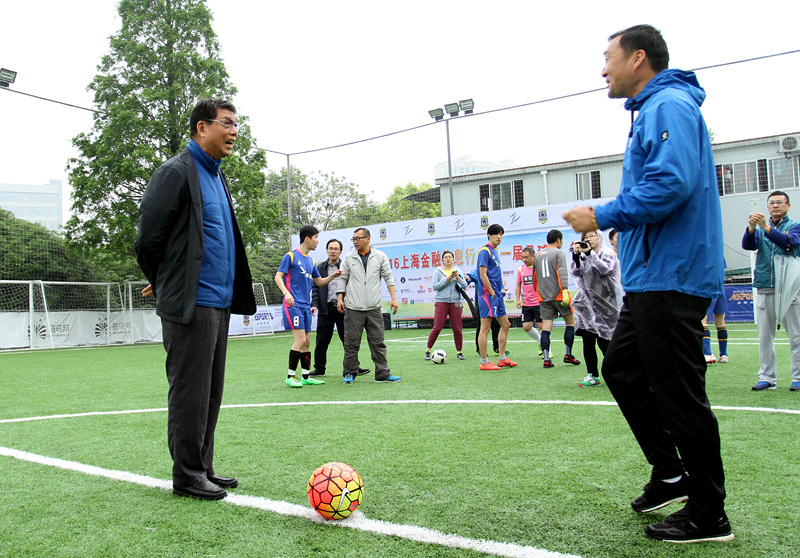 徐根宝十年磨一剑经验,回顾足球教父徐根宝的足球生涯