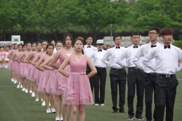 欧亚运动会开幕式啦啦操,大型无人机表演万人齐聚