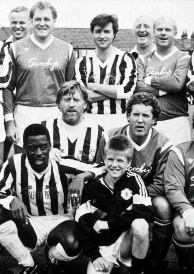 19年世界足球先生颁奖典礼,23年世界足球先生颁奖典礼