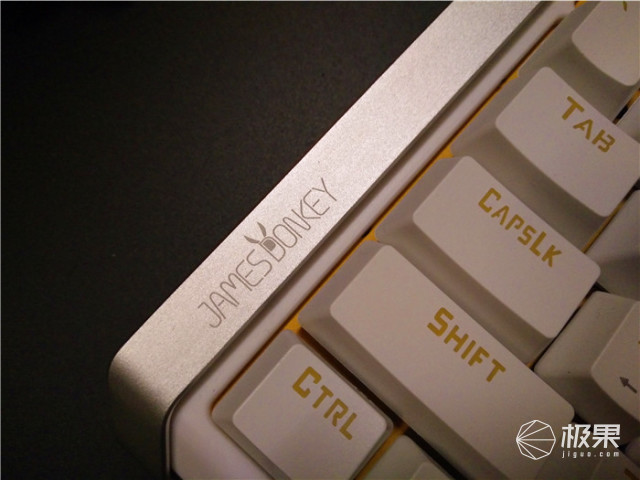 我生活工作中的白马王子，612机械键盘体验