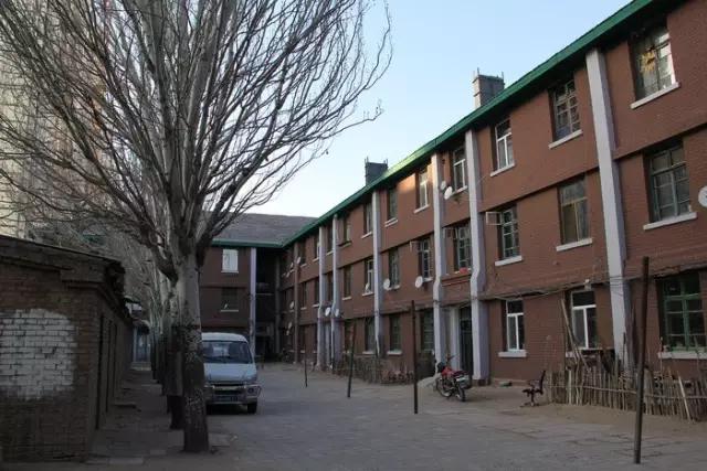 包头市老苏联楼在哪里,包头青山区苏联楼