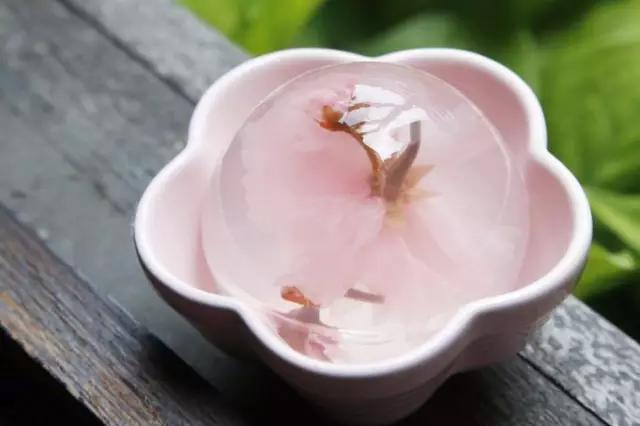 把春天吃进嘴里,把春天吃进嘴里句子