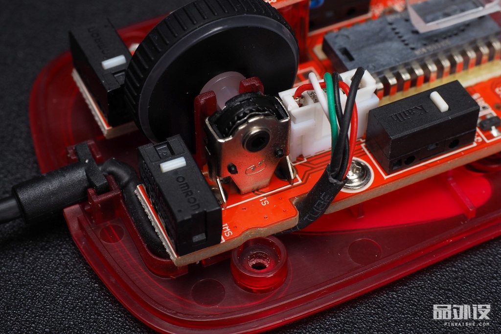 首发咖玛iomini游戏鼠标拆解评测