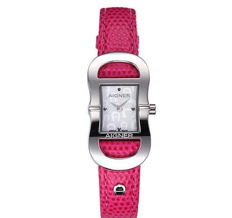 夏季搭配小白鞋长裤 (淑女装夏季鞋子穿搭)