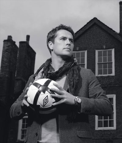 梅西c罗足球明星踢球视频,c罗戴的宇舶手表