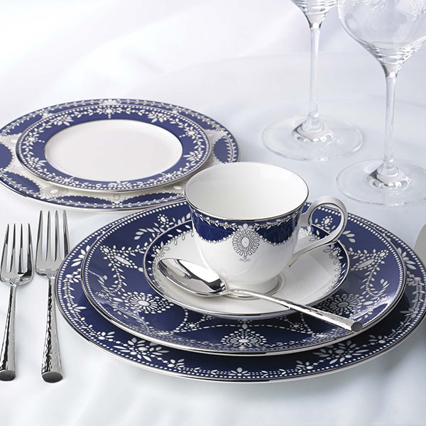 “china”这点事儿：有钱人都在用什么喝茶？