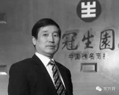 谁在消费因猴蹬石身亡的冠生园原董事长？