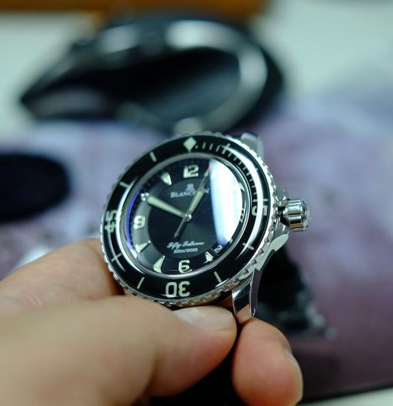 高端复刻表能看出来假的吗 (几百块的复刻表是真的吗)