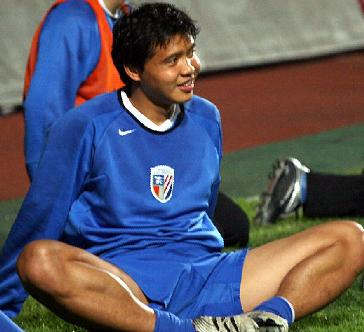 他获得六次冠军和最佳球员英文,他曾经获得过一等奖英文