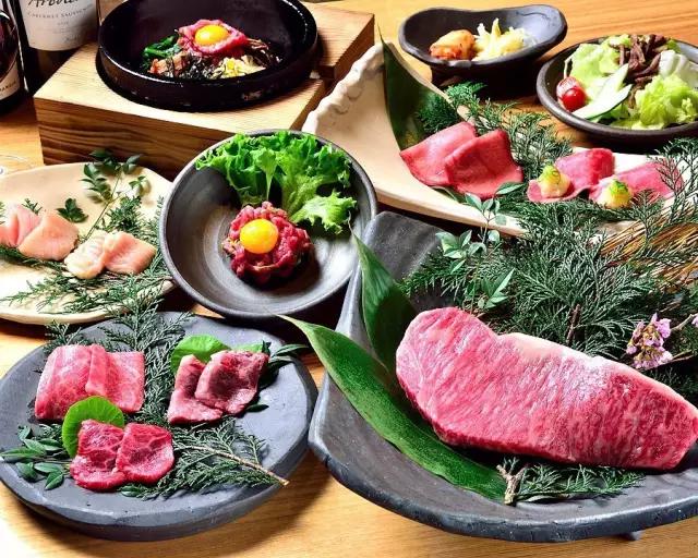 曼莉专栏｜葡萄*妞小**随妈游日本