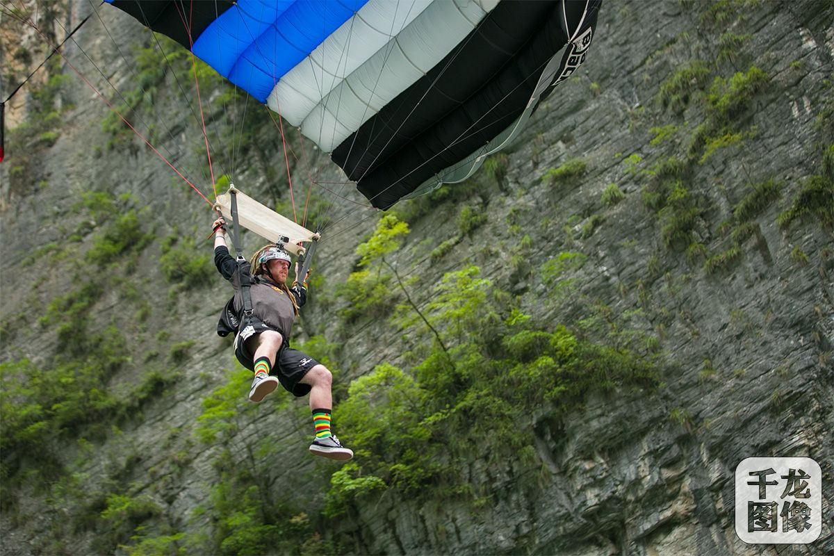 美国短跑运动员称霸,美国飞行大赛最高纪录