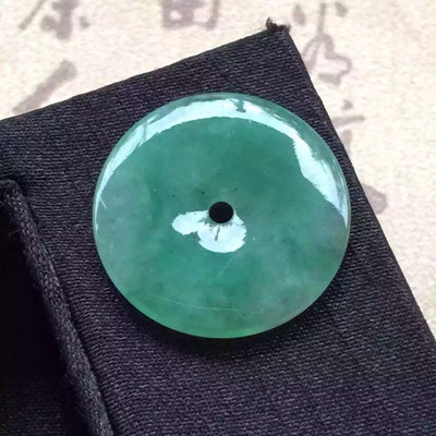 翡翠里的棉絮能养掉吗,翡翠里的棉絮图片